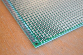 Купить Двухсторонняя макетная плата 7х9 см detaluhi.ho.ua Интернет магазин в Каменец-Подольском, устройства, радиодетали, интсрументы.