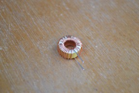 Купить Тороидальная катушка дроссель индуктивности 33 UH 3 А detaluhi.ho.ua Интернет магазин в Каменец-Подольском, устройства, радиодетали, интсрументы.