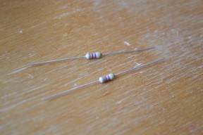 Купить Постоянные резисторы 0.25 Вт, 4.7 кОм - комплект 2 шт detaluhi.ho.ua Интернет магазин в Каменец-Подольском, устройства, радиодетали, интсрументы.