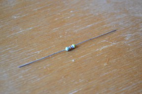 Купить Постоянные резисторы 0.25 Вт, 4.7 кОм - комплект 2 шт detaluhi.ho.ua Интернет магазин в Каменец-Подольском, устройства, радиодетали, интсрументы.