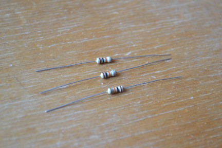 Купить Постоянные резисторы 0.25 Вт, 10 кОм - комплект 2 шт detaluhi.ho.ua Интернет магазин в Каменец-Подольском, устройства, радиодетали, интсрументы.