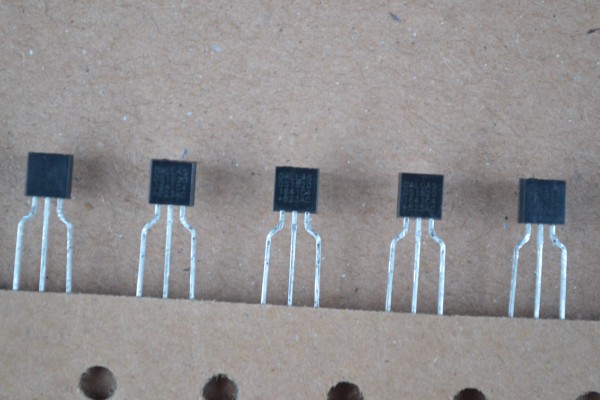 Купить Цифровой датчик температуры DS1820 detaluhi.ho.ua Интернет магазин в Каменец-Подольском, устройства, радиодетали, интсрументы.