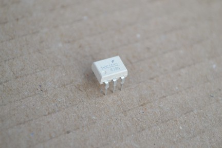 Купить Оптопара MOC3052 detaluhi.ho.ua Интернет магазин в Каменец-Подольском, устройства, радиодетали, интсрументы.