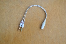 Купить Аудио-кабель переходник с 4-полюсного на два 3-полюсных 3.5 мм - белый detaluhi.ho.ua Интернет магазин в Каменец-Подольском, устройства, радиодетали, интсрументы.