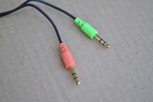 Купить Аудио-кабель переходник с 4-полюсного на два 3-полюсных 3.5 мм - черный detaluhi.ho.ua Интернет магазин в Каменец-Подольском, устройства, радиодетали, интсрументы.