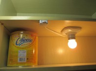 Купить Переключатель под мебельную дверь detaluhi.ho.ua Интернет магазин в Каменец-Подольском, устройства, радиодетали, интсрументы.