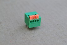 Купить KF141R Безвинтовый разъем, клеммник 4 pin detaluhi.ho.ua Интернет магазин в Каменец-Подольском, устройства, радиодетали, интсрументы.