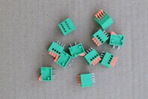 Купить KF141R Безвинтовый разъем, клеммник 4 pin detaluhi.ho.ua Интернет магазин в Каменец-Подольском, устройства, радиодетали, интсрументы.