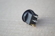 Купить Универсальный однополюсной переключатель с подсветкой detaluhi.ho.ua Интернет магазин в Каменец-Подольском, устройства, радиодетали, интсрументы.