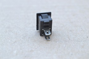 Купить Кнопочный переключатель G130 2-Pin 3 A 250 В detaluhi.ho.ua Интернет магазин в Каменец-Подольском, устройства, радиодетали, интсрументы.