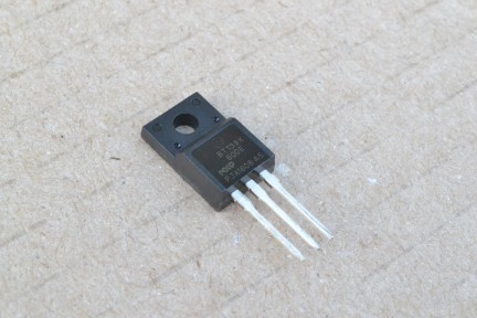 Купить Симисторы BT139-600E TO-220F detaluhi.ho.ua Интернет магазин в Каменец-Подольском, устройства, радиодетали, интсрументы.