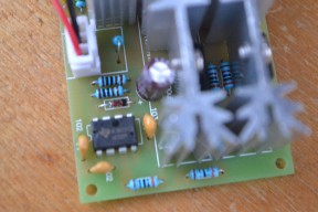 Купить Регулятор скорости вращения двигателя 20 А - с выносным потенциометром detaluhi.ho.ua Интернет магазин в Каменец-Подольском, устройства, радиодетали, интсрументы.