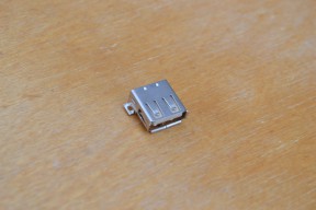 Купить Разъем USB-AF, мама, 4 контакта, SMD detaluhi.ho.ua Интернет магазин в Каменец-Подольском, устройства, радиодетали, интсрументы.