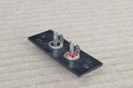 Купить Планка RCA - 2 гнезда detaluhi.ho.ua Интернет магазин в Каменец-Подольском, устройства, радиодетали, интсрументы.