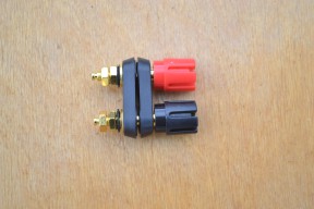 Купить Двойной разъем типа банан 4 мм мама (с выемками) detaluhi.ho.ua Интернет магазин в Каменец-Подольском, устройства, радиодетали, интсрументы.