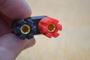 Купить Двойной разъем типа банан 4 мм мама (с выемками) detaluhi.ho.ua Интернет магазин в Каменец-Подольском, устройства, радиодетали, интсрументы.