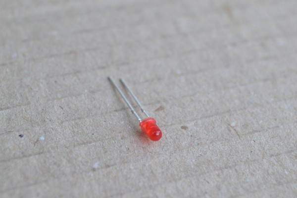 Купить Светодиод круглый 3 мм - красный detaluhi.ho.ua Интернет магазин в Каменец-Подольском, устройства, радиодетали, интсрументы.