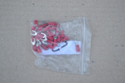 Купить Кабельный наконечник в виде вилки с изоляцией SV2-4 - красный detaluhi.ho.ua Интернет магазин в Каменец-Подольском, устройства, радиодетали, интсрументы.