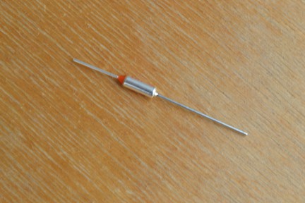 Купить Термопредохранители RY-130 detaluhi.ho.ua Интернет магазин в Каменец-Подольском, устройства, радиодетали, интсрументы.