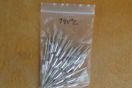 Купить Термопредохранители RY-140 detaluhi.ho.ua Интернет магазин в Каменец-Подольском, устройства, радиодетали, интсрументы.