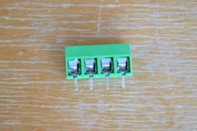 Купить Контактная клеммная колодка на 4 контакта detaluhi.ho.ua Интернет магазин в Каменец-Подольском, устройства, радиодетали, интсрументы.