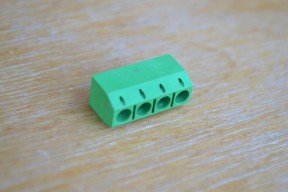 Купить Контактная клеммная колодка на 4 контакта detaluhi.ho.ua Интернет магазин в Каменец-Подольском, устройства, радиодетали, интсрументы.