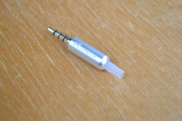 Купить Аудио разъем 3.5 мм 4 полюса, со втулкой - белый detaluhi.ho.ua Интернет магазин в Каменец-Подольском, устройства, радиодетали, интсрументы.