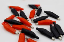 Купить Зажимы - типа крокодил, пара 45 (черный и красный) detaluhi.ho.ua Интернет магазин в Каменец-Подольском, устройства, радиодетали, интсрументы.