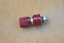 Купить Разъем типа банан 6 мм - красный detaluhi.ho.ua Интернет магазин в Каменец-Подольском, устройства, радиодетали, интсрументы.