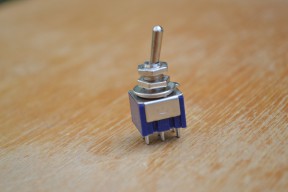 Купить Тумблер SPDT-4 6 A 125 VAC или 3 A 250 VAC detaluhi.ho.ua Интернет магазин в Каменец-Подольском, устройства, радиодетали, интсрументы.