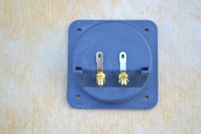 Купить Порт ввода АС с винтовыми зажимами detaluhi.ho.ua Интернет магазин в Каменец-Подольском, устройства, радиодетали, интсрументы.