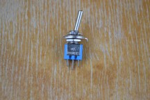 Купить Мини тумблер SPDT-3 3 A 125 В, 1.5 A 250 В detaluhi.ho.ua Интернет магазин в Каменец-Подольском, устройства, радиодетали, интсрументы.