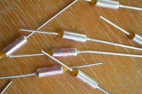 Купить Термопредохранители RY-99 detaluhi.ho.ua Интернет магазин в Каменец-Подольском, устройства, радиодетали, интсрументы.