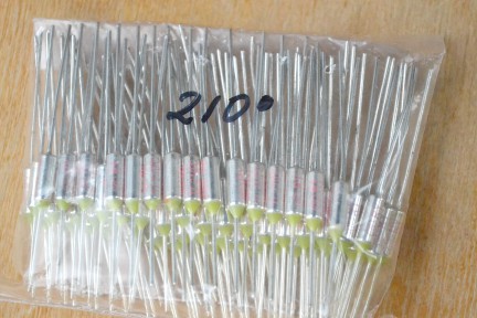 Купить Термопредохранители RY-210 detaluhi.ho.ua Интернет магазин в Каменец-Подольском, устройства, радиодетали, интсрументы.