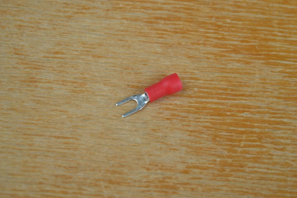 Купить Кабельный наконечник в виде вилки с изоляцией RV1.25-3 - красный detaluhi.ho.ua Интернет магазин в Каменец-Подольском, устройства, радиодетали, интсрументы.