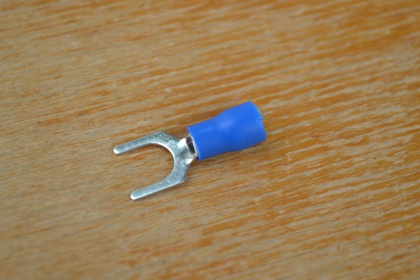 Купить Кабельный наконечник в виде вилки с изоляцией RV1.25-6 - синий detaluhi.ho.ua Интернет магазин в Каменец-Подольском, устройства, радиодетали, интсрументы.