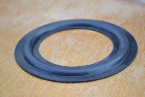 Купить Резиновый подвес для динамика 5 дюймов 126-78 мм detaluhi.ho.ua Интернет магазин в Каменец-Подольском, устройства, радиодетали, интсрументы.