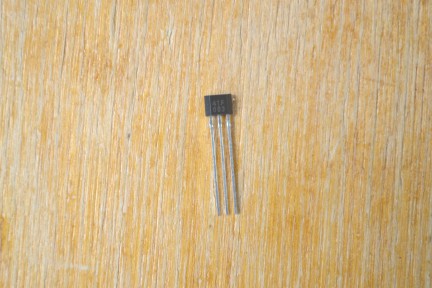 Купить Высокочувствительный датчик холла SS41F detaluhi.ho.ua Интернет магазин в Каменец-Подольском, устройства, радиодетали, интсрументы.