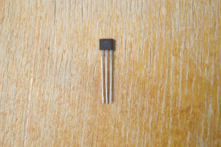 Купить Высокочувствительный датчик холла SS495A detaluhi.ho.ua Интернет магазин в Каменец-Подольском, устройства, радиодетали, интсрументы.