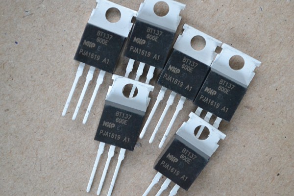 Купить Симисторы BT137-600E detaluhi.ho.ua Интернет магазин в Каменец-Подольском, устройства, радиодетали, интсрументы.