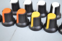 Купить Ручки потенциометров пластиковые detaluhi.ho.ua Интернет магазин в Каменец-Подольском, устройства, радиодетали, интсрументы.