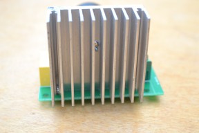 Купить SCR Регулятор напряжения диммер 4500 Вт 220 В с радиатором detaluhi.ho.ua Интернет магазин в Каменец-Подольском, устройства, радиодетали, интсрументы.