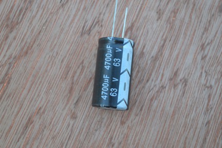 Купить Электролитические конденсаторы 4700 мкф x 63 В - 42x22 мм 105 °C detaluhi.ho.ua Интернет магазин в Каменец-Подольском, устройства, радиодетали, интсрументы.