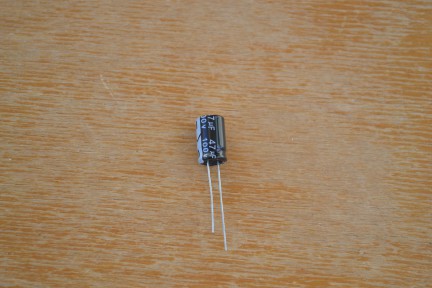 Купить Электролитические конденсаторы 47 мкф x 100 В - 13x8 мм 105 °C detaluhi.ho.ua Интернет магазин в Каменец-Подольском, устройства, радиодетали, интсрументы.