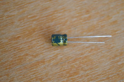 Купить Электролитические конденсаторы 100 мкф x 25 В - 8x6 мм 105 °C JCCON detaluhi.ho.ua Интернет магазин в Каменец-Подольском, устройства, радиодетали, интсрументы.