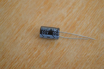 Купить Электролитические конденсаторы 100 мкф x 50 В - 12x8 мм 105 °C detaluhi.ho.ua Интернет магазин в Каменец-Подольском, устройства, радиодетали, интсрументы.