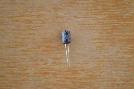 Купить Электролитические конденсаторы 220 мкф x 25 В - 11x8 мм 105 °C detaluhi.ho.ua Интернет магазин в Каменец-Подольском, устройства, радиодетали, интсрументы.