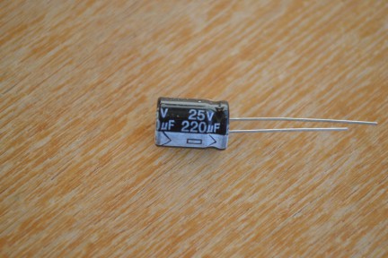 Купить Электролитические конденсаторы 220 мкф x 25 В - 11x8 мм 105 °C detaluhi.ho.ua Интернет магазин в Каменец-Подольском, устройства, радиодетали, интсрументы.