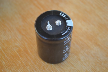 Купить Электролитические конденсаторы 680 мкф x 450 В - 47x36 мм 105 °C detaluhi.ho.ua Интернет магазин в Каменец-Подольском, устройства, радиодетали, интсрументы.