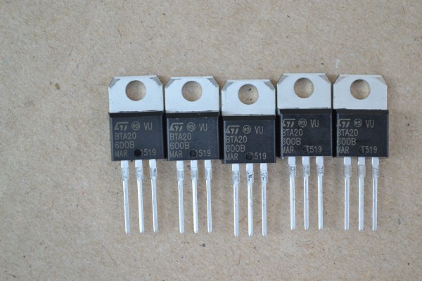 Купить Симисторы BTA20-600B detaluhi.ho.ua Интернет магазин в Каменец-Подольском, устройства, радиодетали, интсрументы.